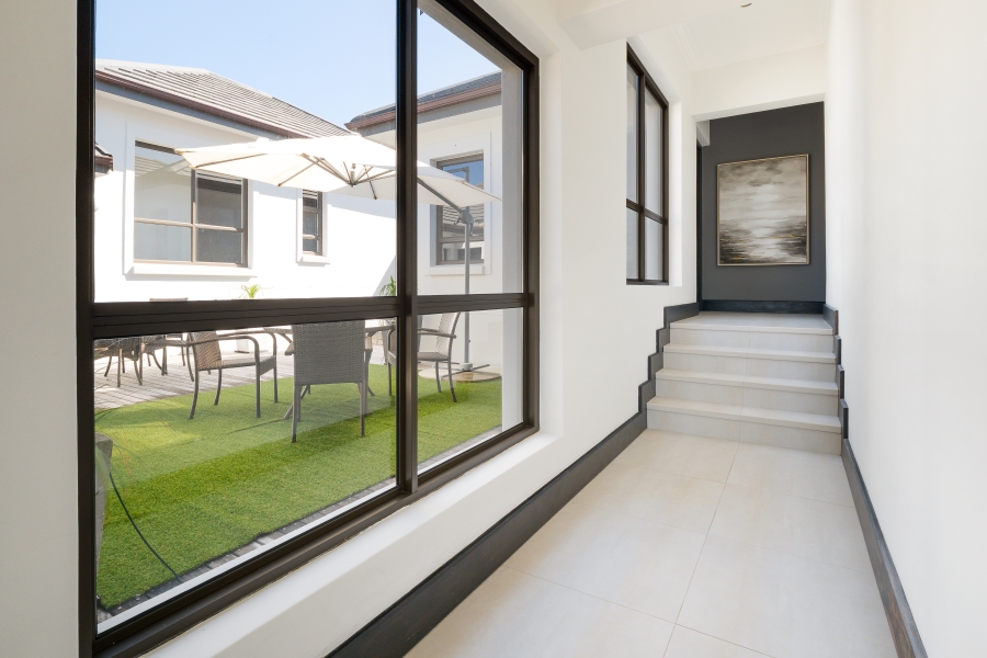 5 Bedroom Property for Sale in Pezula Golf Estate Western Cape